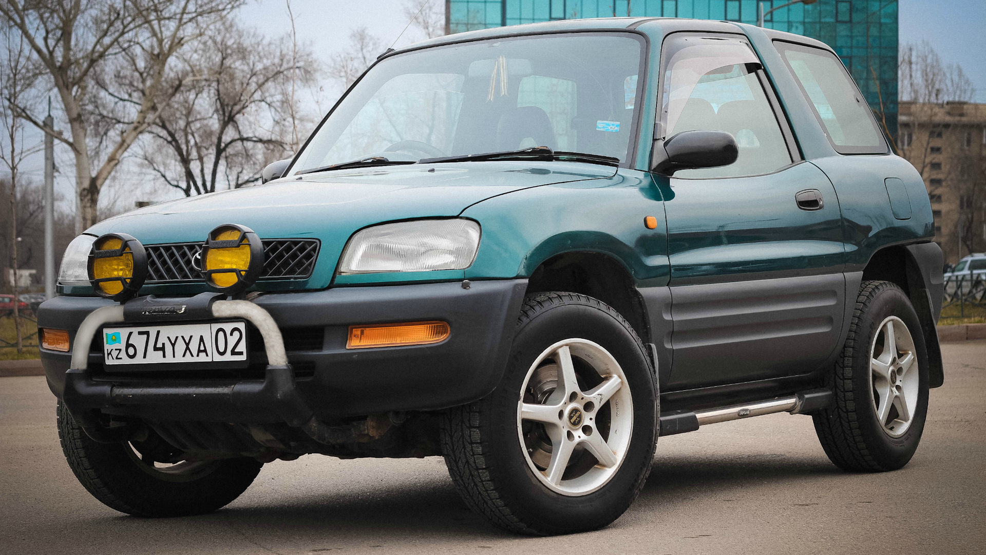 Toyota RAV4 (I) 2.0 бензиновый 1997 | 