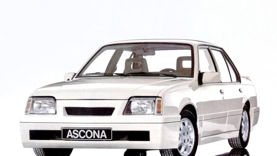 Автомобиль опель аскона с