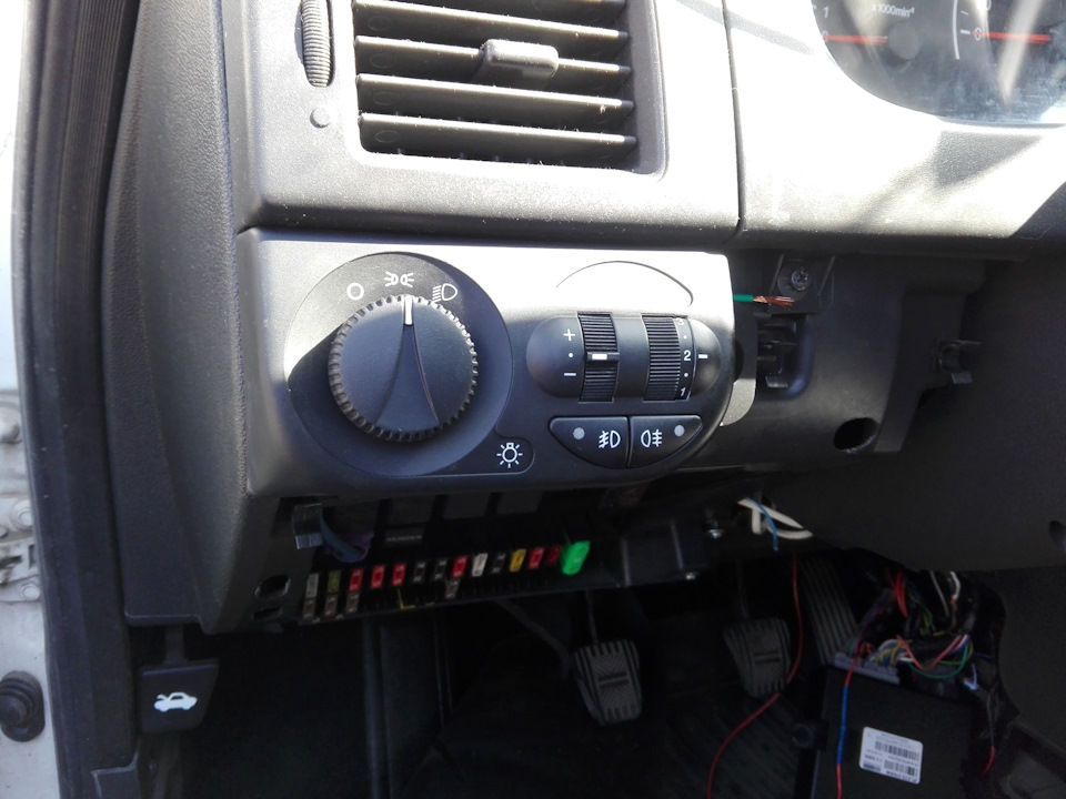 Переделка ПТФ, под завод! — Lada Приора хэтчбек, 1,6 л, 2013 года ...