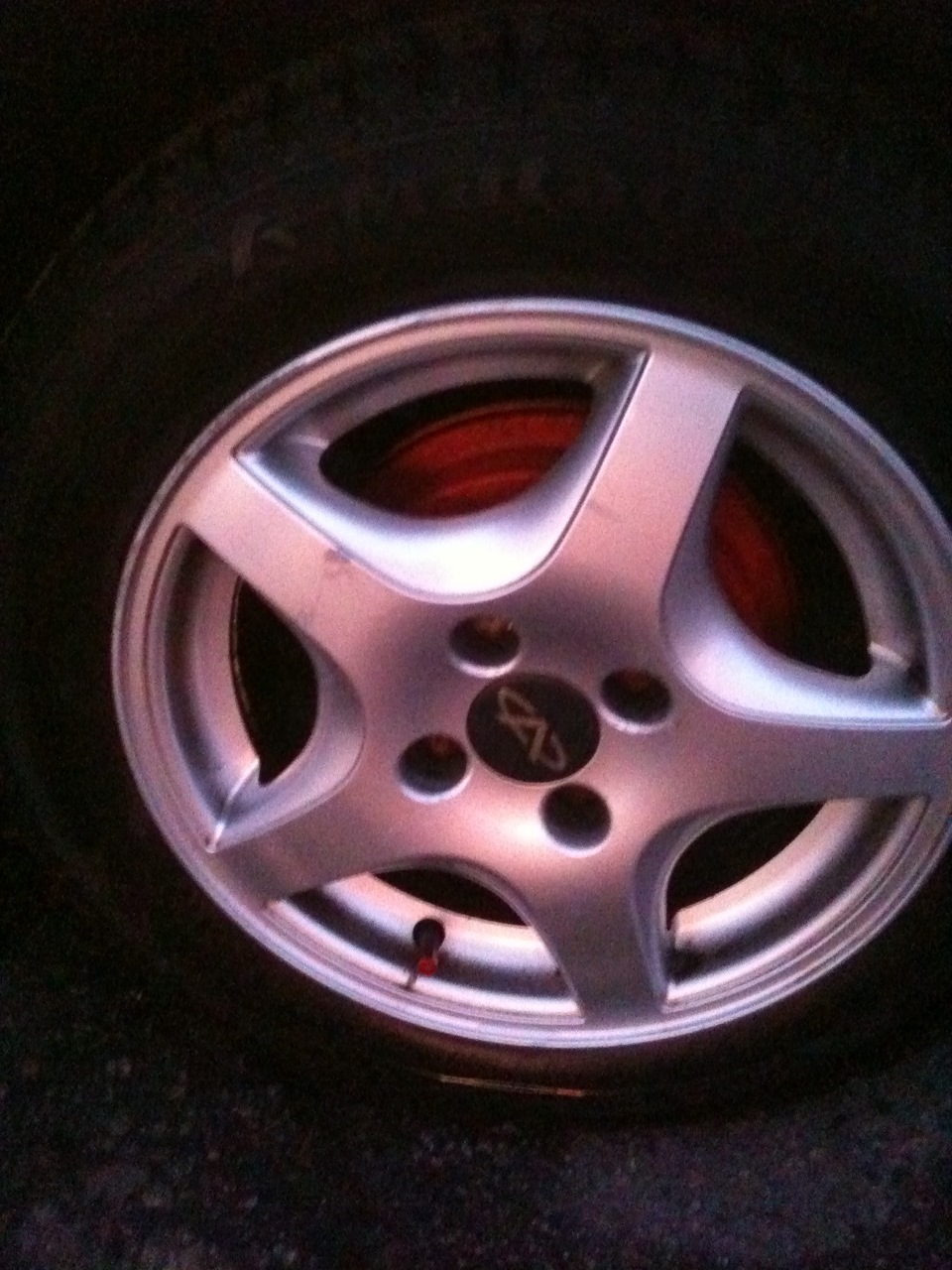 Каждый год обновляем тормозные диски и барабаны покраской — DRIVE2