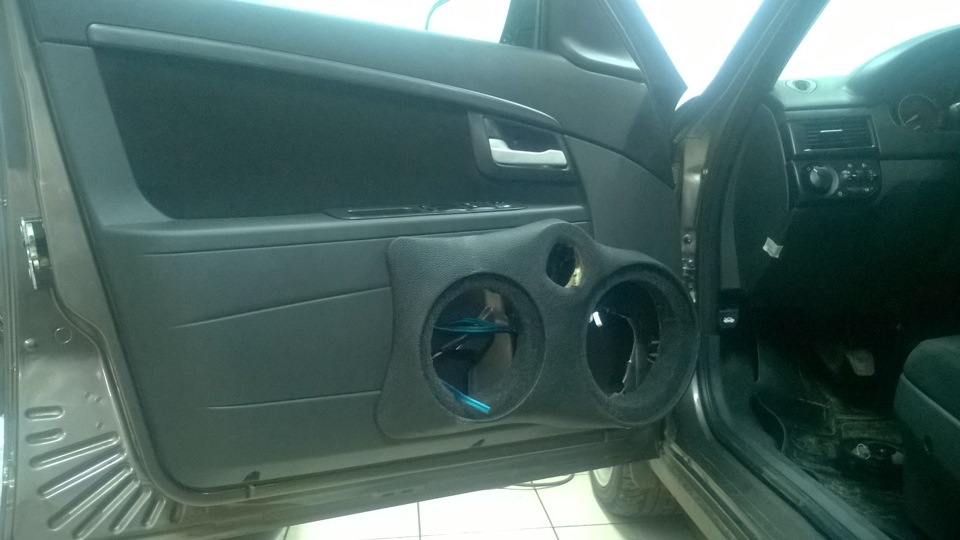 Музыка в приору. Часть 2/2. — Lada Приора седан, 1,6 л, 2015 года ...