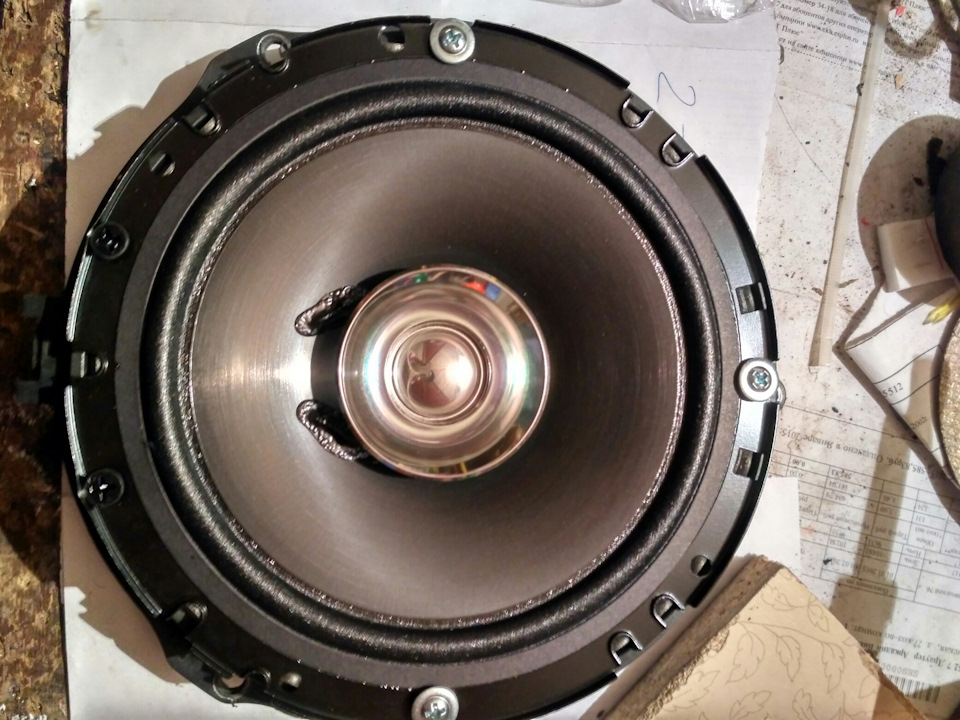 О динамиках в задних дверях ( заключение) — Ford C-Max I, 2 л, 2008 ...