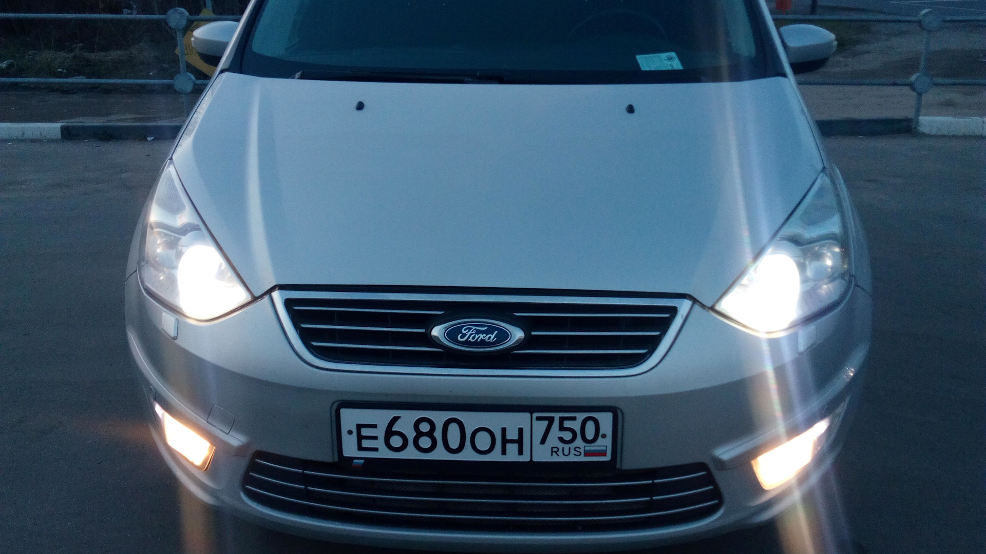 Ford Galaxy (Mk III) 2.0 бензиновый 2010 | Любимая Галюня на DRIVE2