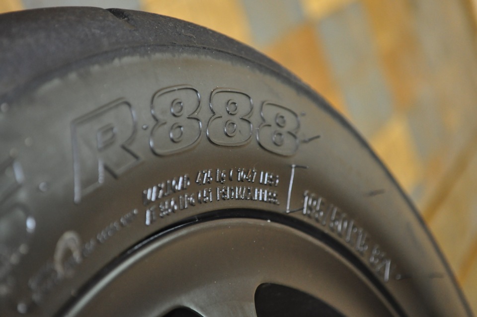 TOYO R888 — Lada 2113, 1,6 л, 2011 года | колёсные диски | DRIVE2