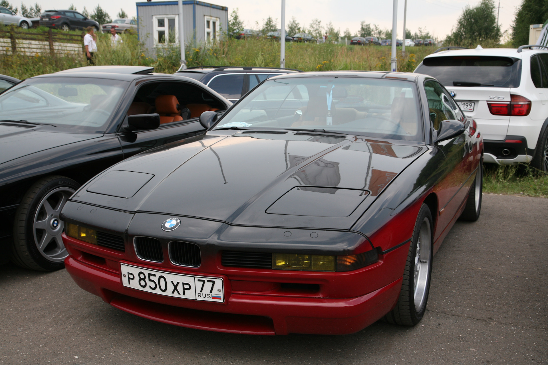 Бмв 8 е31. БМВ 850 е31 синяя. BMW 8 2006. Е31 850.