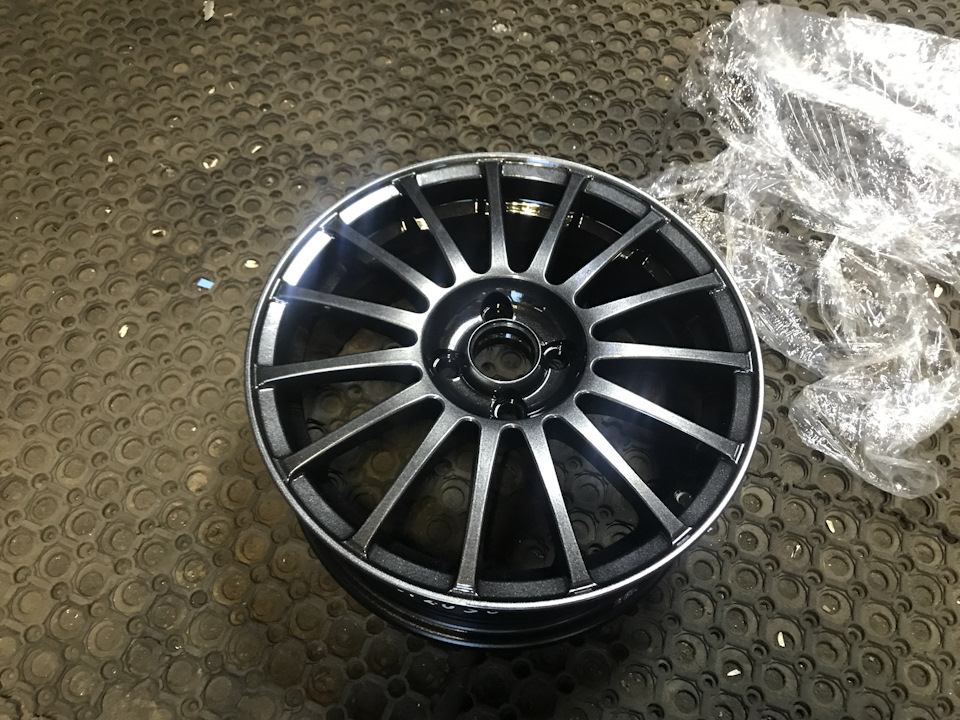 Перекраска дисков — Hyundai Solaris, 1,6 л, 2014 года | колёсные диски ...