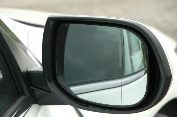 Как снять накладки зеркал на аккорд 8