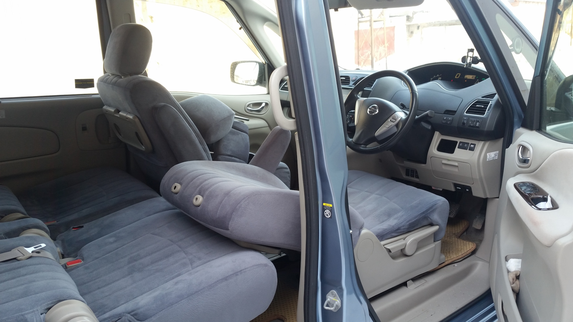 Nissan Serena 2014 салон