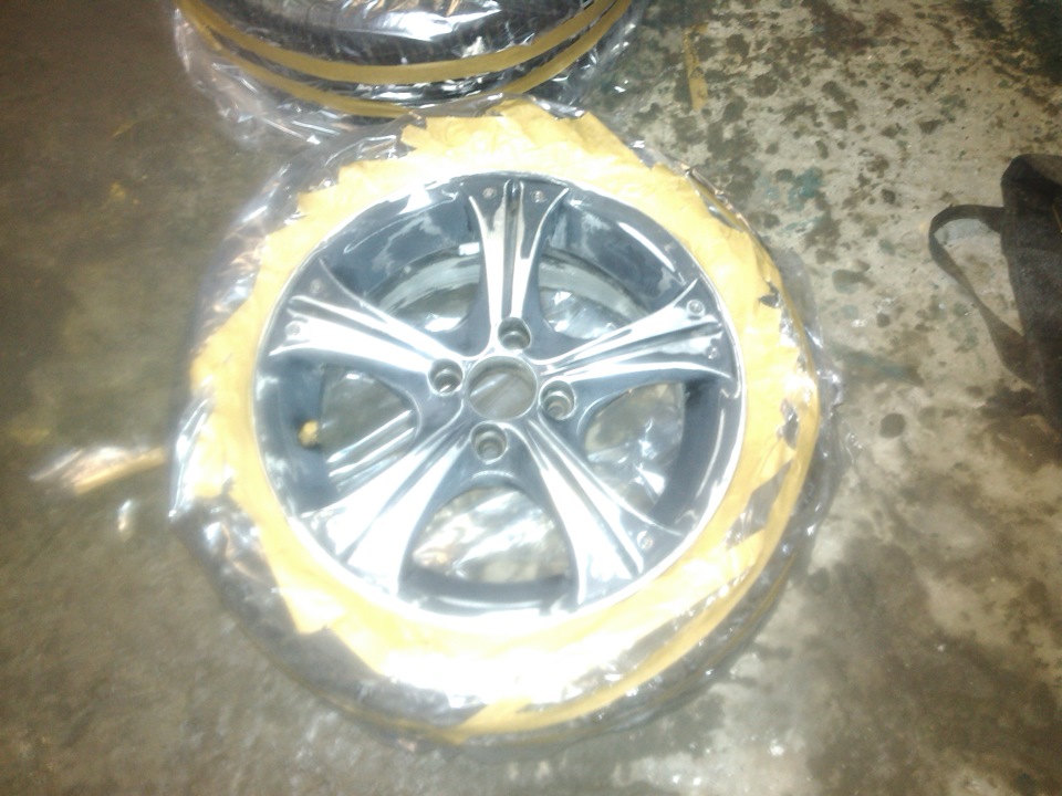 Покраска дисков Hi-tech 746 r15 — Bogdan 21104, 1,6 л, 2011 года ...