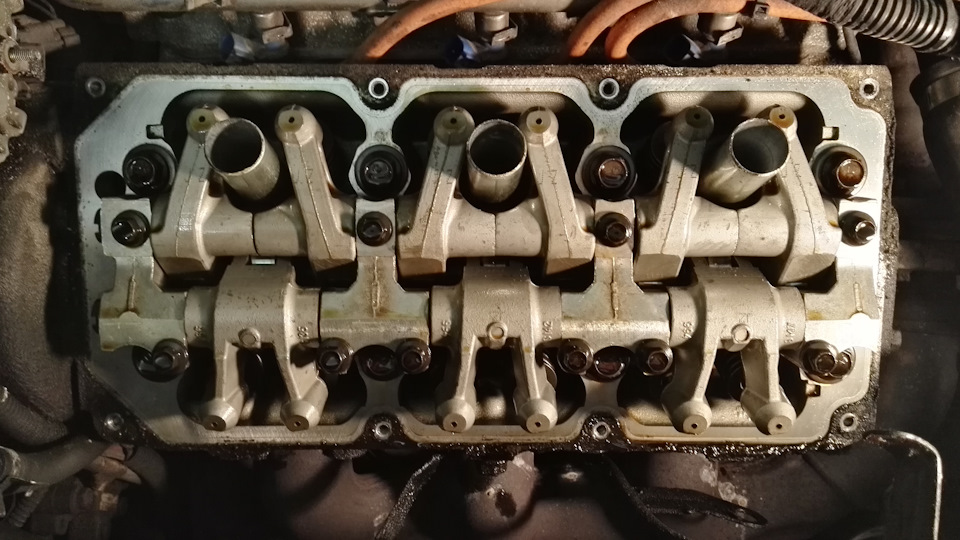 Свечи, прокладки клапанных, ЕГР и заслонки во впускном коллекторе ...