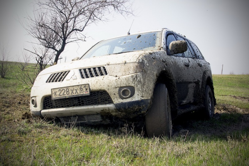 странно всё это — Mitsubishi Pajero Sport (2G)