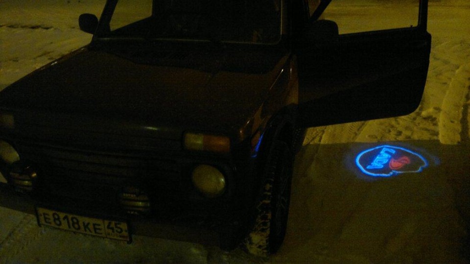 Подсветка дверей с логотипом лада (7W) — Lada 4x4 3D, 1,7 л, 2010 года ...