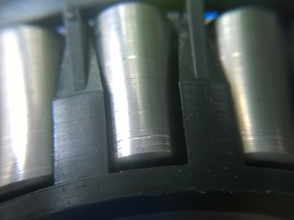 Царапины на роликах — Lada 21041