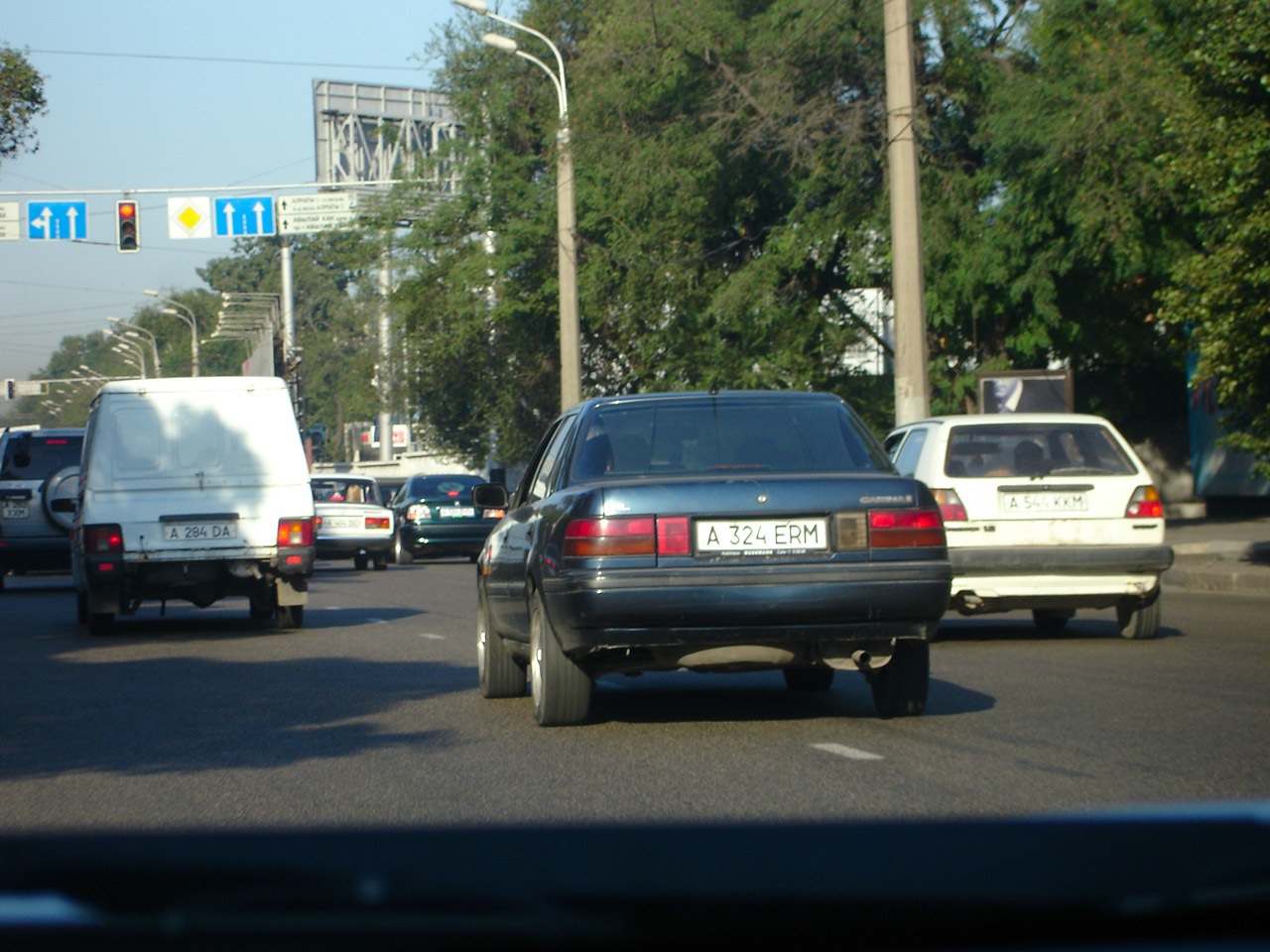      Toyota Carina II 16 1988 