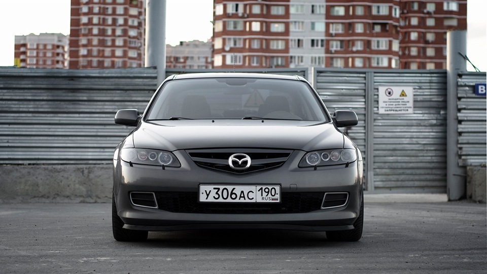 Фото mazda 6 2005 года темно серого цвета