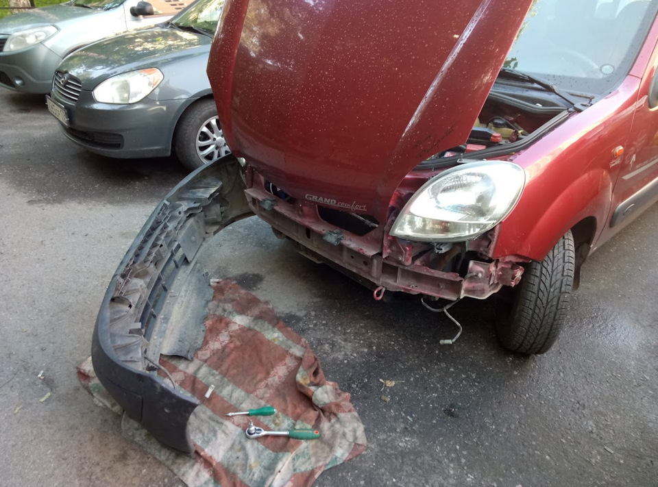 Снятие и пайка радиатора кондиционера — Renault Kangoo (1G), 1,4 л ...