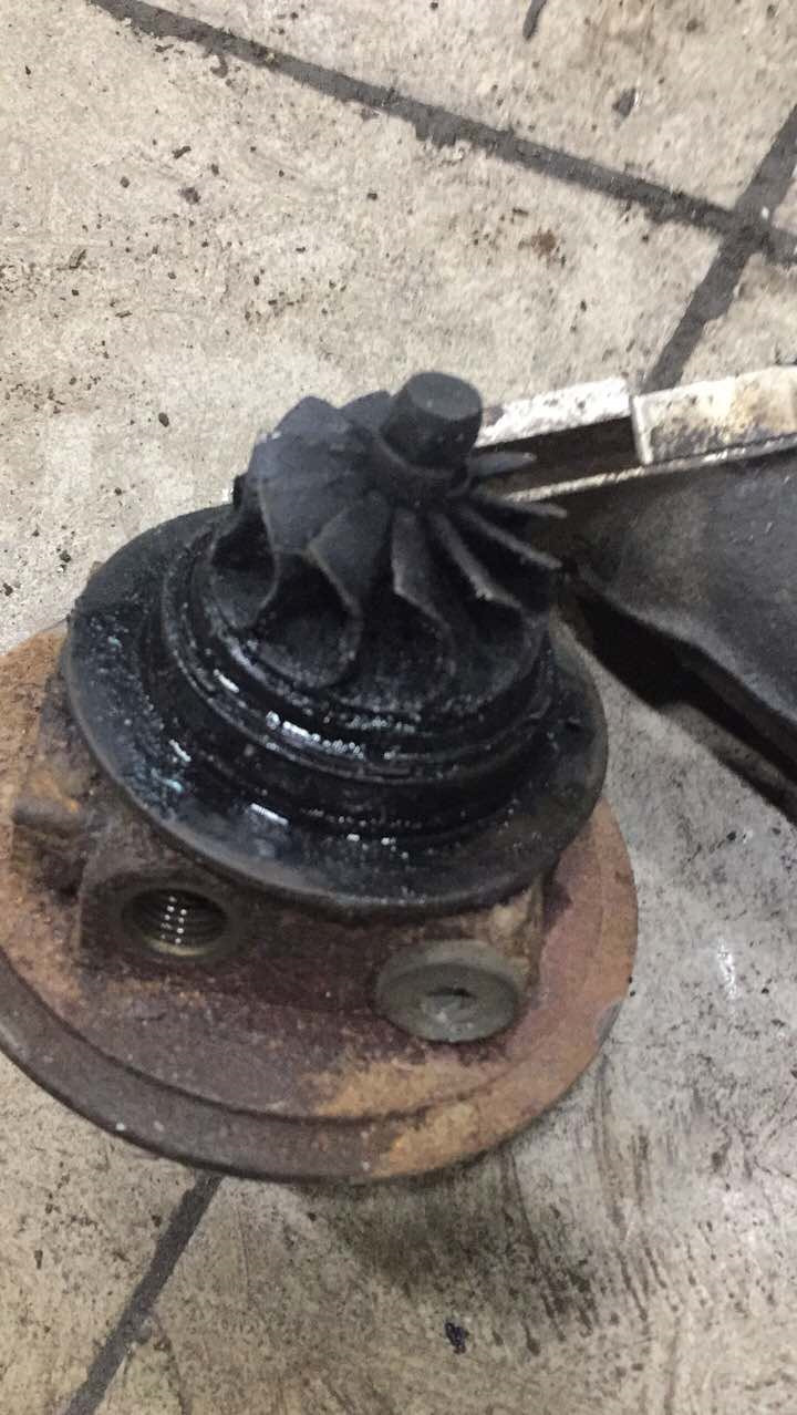 Замена турбины, маслоотделителя, замена цепи и так по мелочам переборка ...