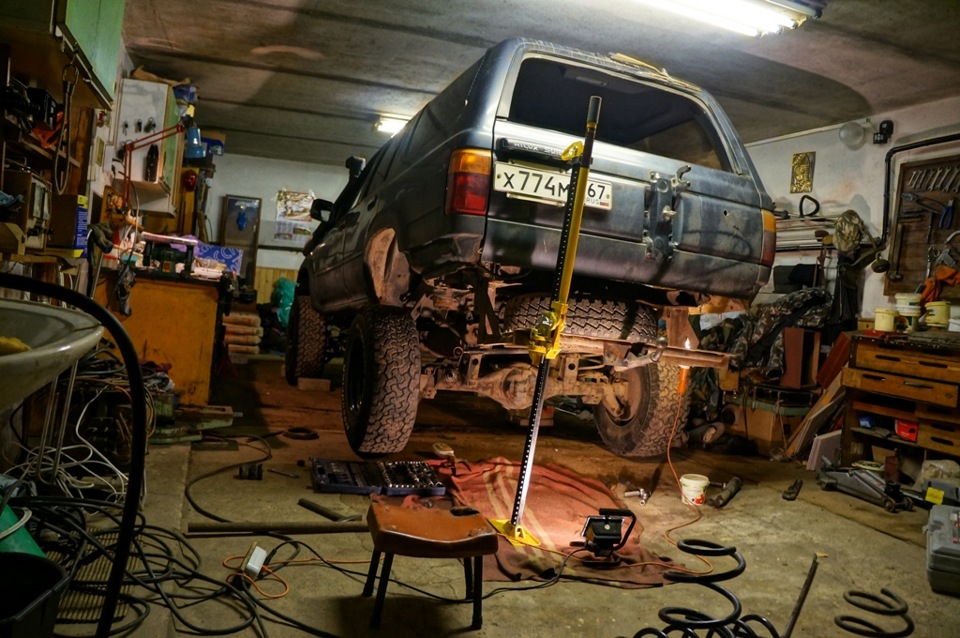 Фото в бортжурнале Toyota Hilux Surf (2G)