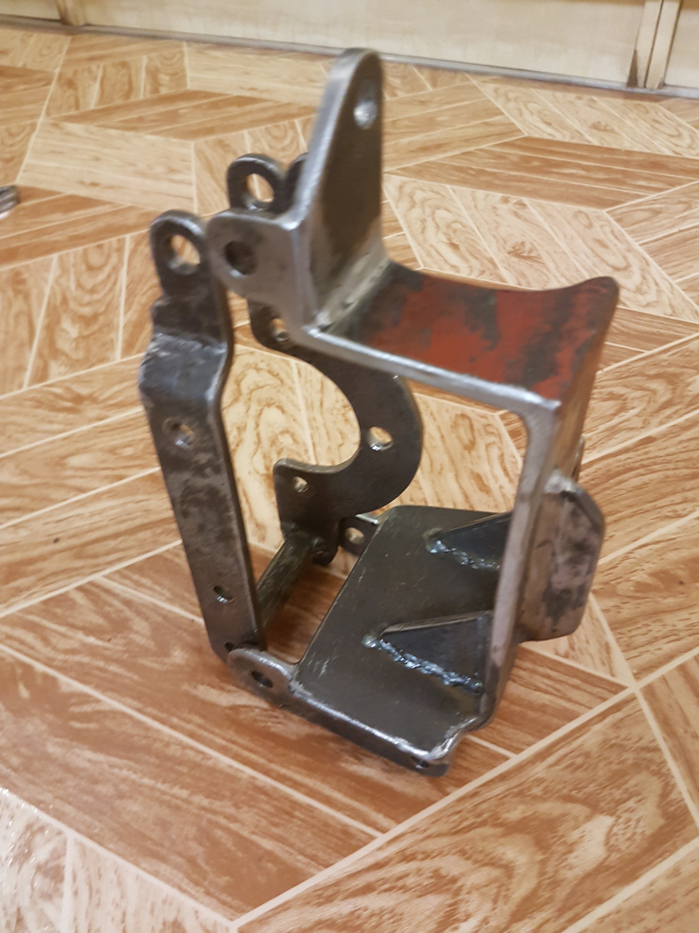 кронштейн крепления насоса гур умз 4216. кронштейн насоса гур 21124. кронштейн гура. кронштейн насоса 4216. кронштейн гура.