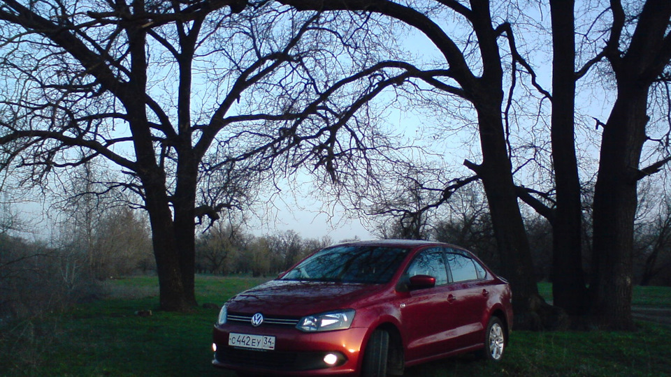 Годовой расход топлива — Volkswagen Polo Sedan, 1,6 л, 2011 года ...