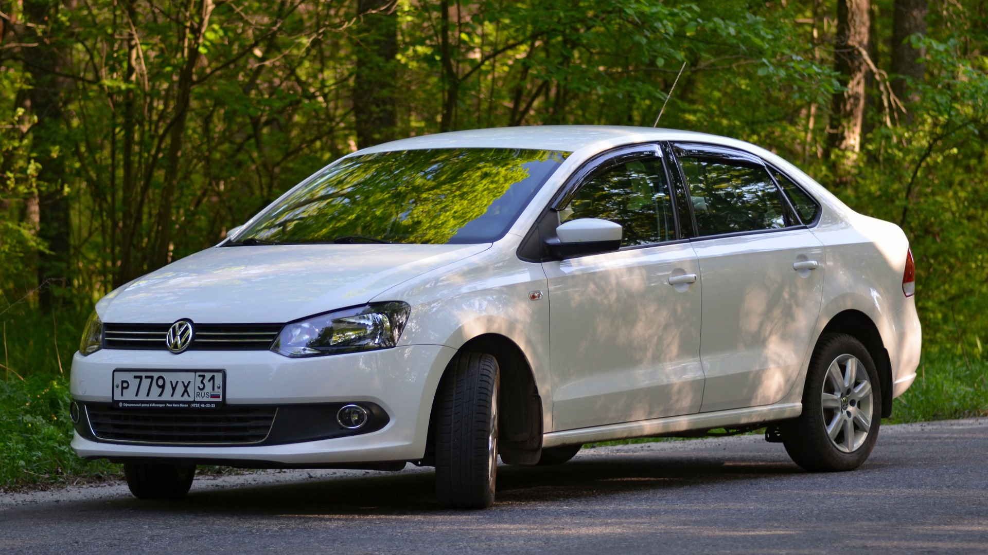 Volkswagen Polo sedan 2015 Р±РµР»С‹Р№