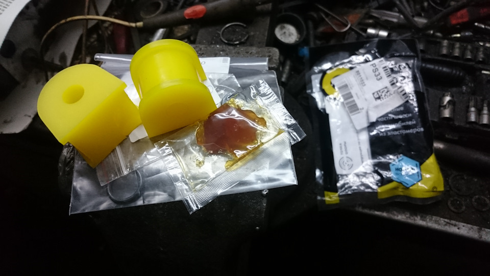 втулки стабилизатора — Subaru Legacy Outback (BE/BH)