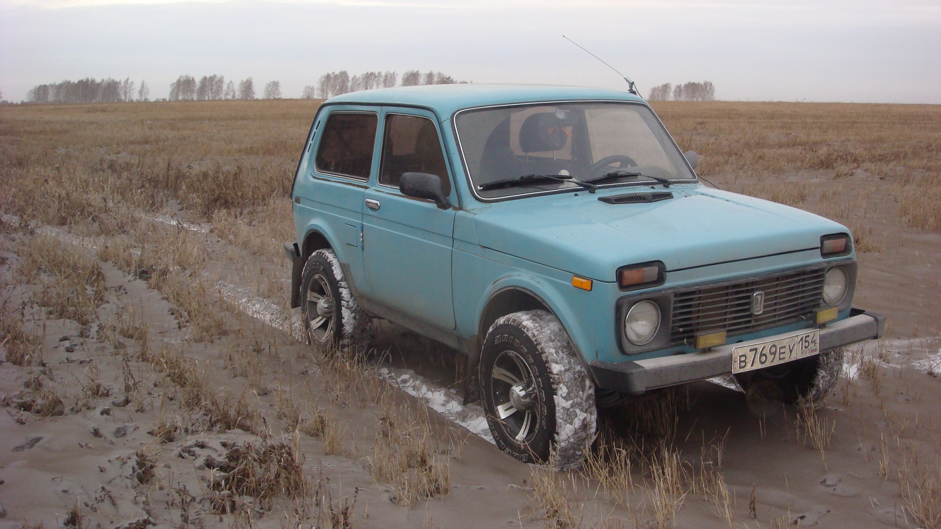 Lada 4x4 3D 1.7 бензиновый 2000 | Серо-зелёно-голубой на DRIVE2