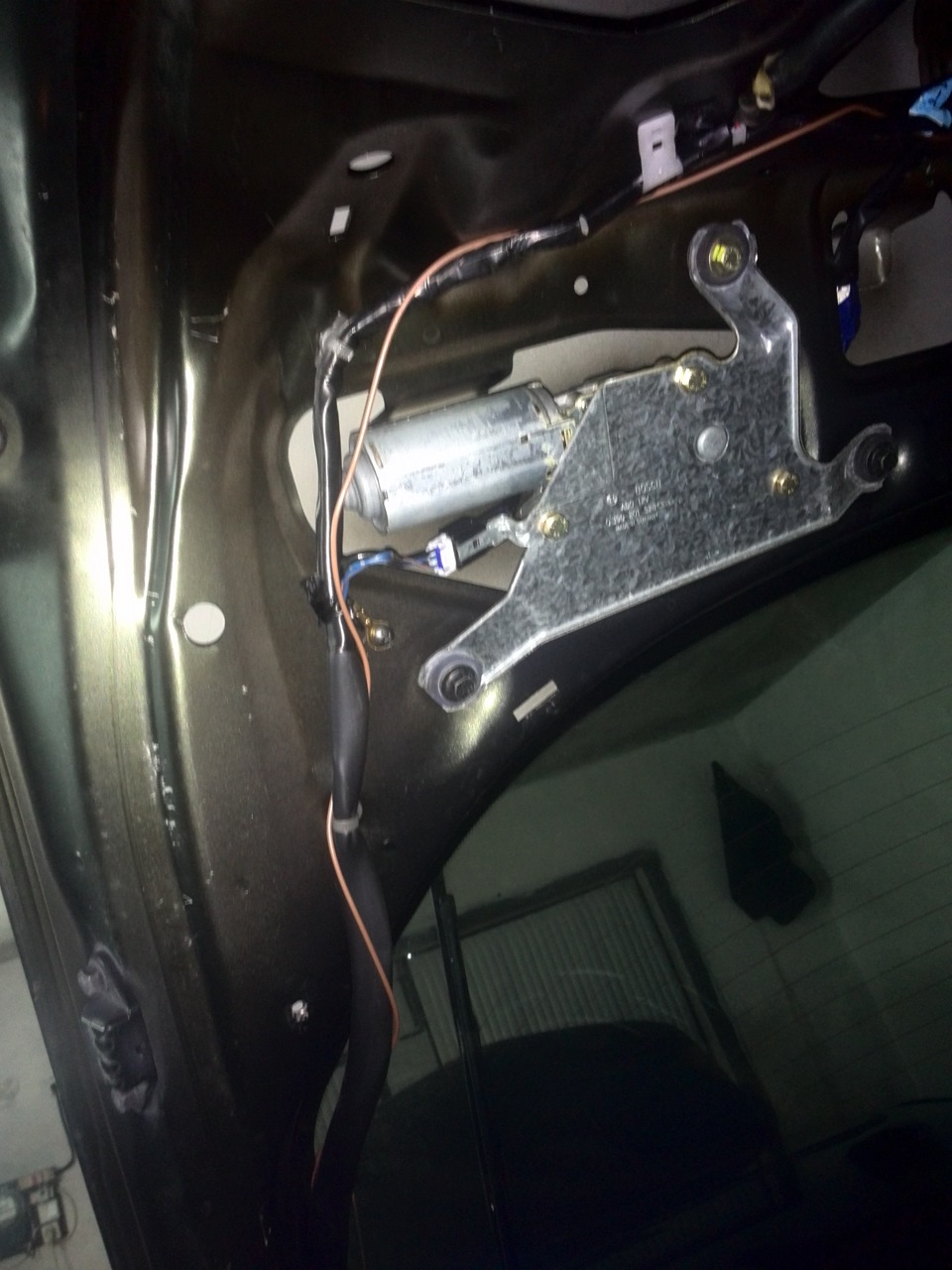 f981f7as 960 Как открыть багажник мицубиси каризма