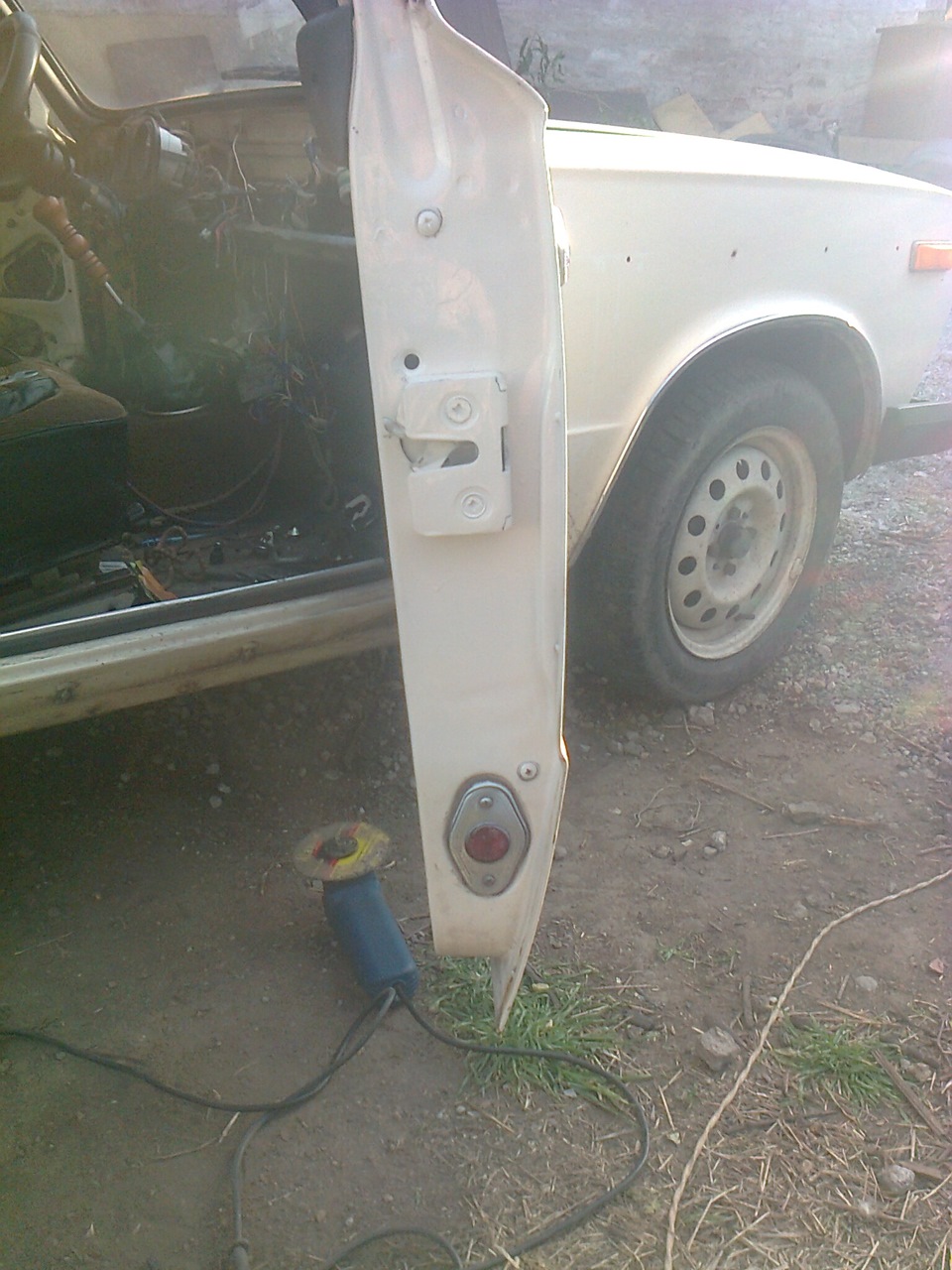 Установка бесшумных замков — Lada 21063, 1,3 л, 1982 года | тюнинг | DRIVE2