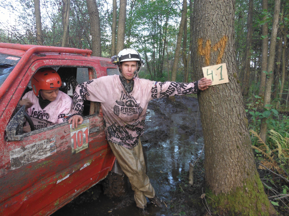 То одну за другую заложит — Suzuki Jimny (1G)