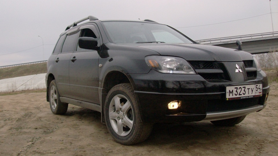 Mitsubishi airtrek 2.4