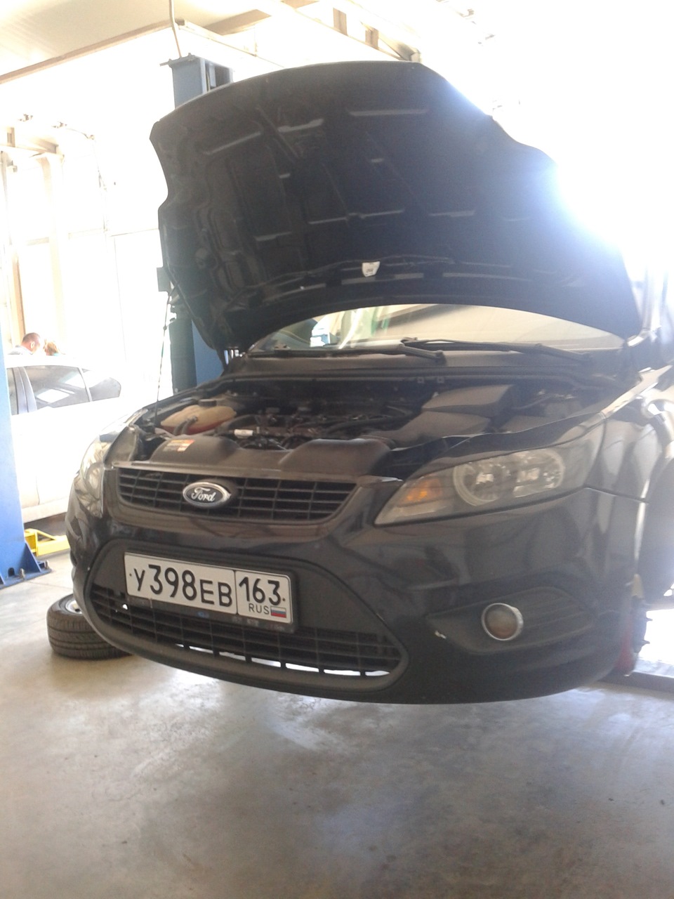 Замена опорных подшипников и втулок стабилизатора — Ford Focus ...