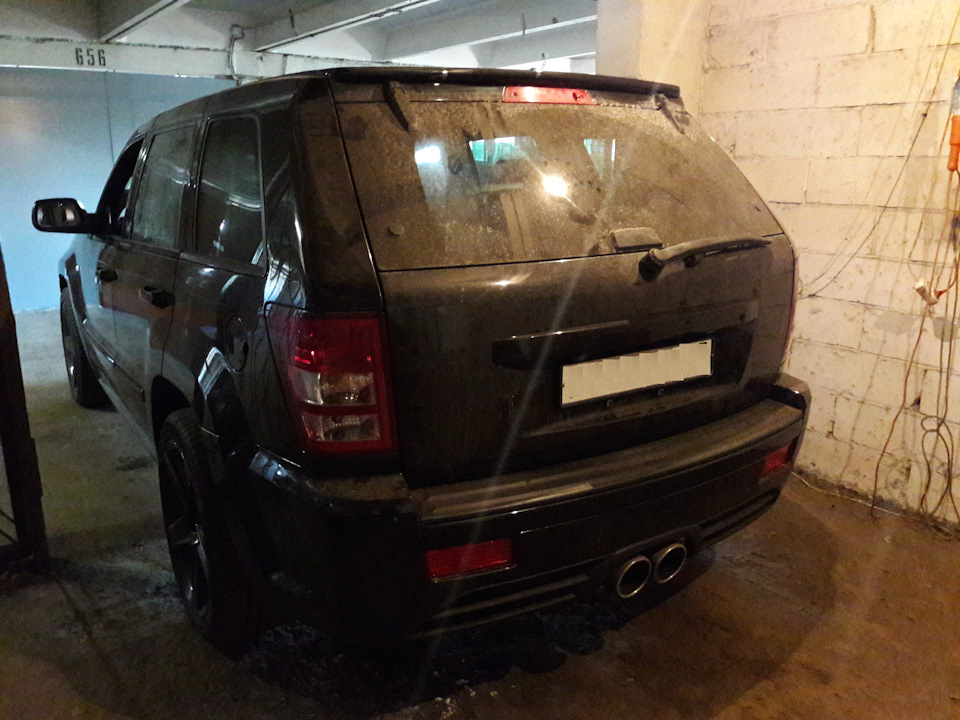 Фото в бортжурнале Jeep Grand Cherokee SRT-8 (WK)