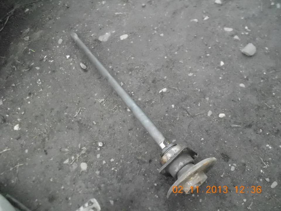 Новая полуось — Lada 21011. Запчасти на фото: 11201312