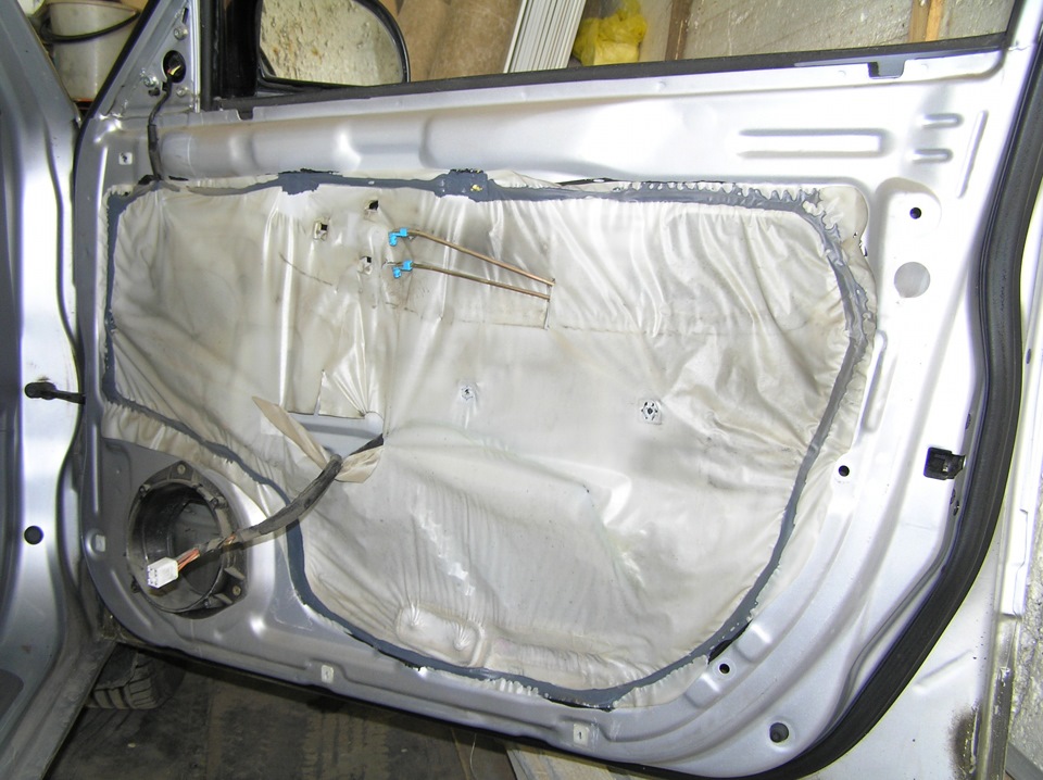 Правая дверь. — Hyundai Accent (2G)