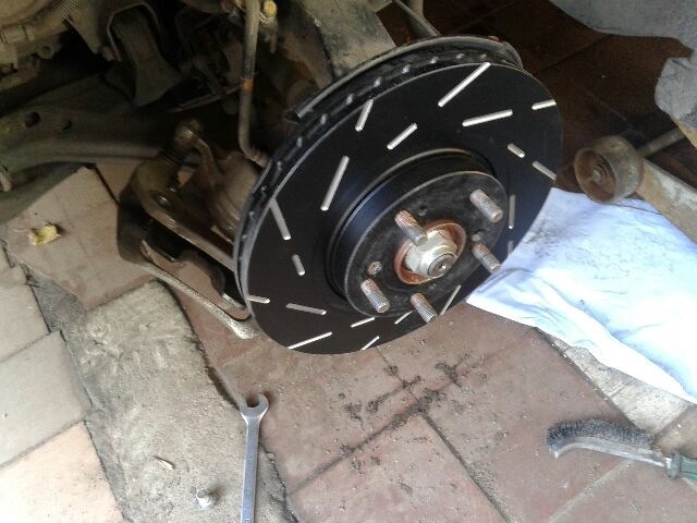 Установка дисков и колодок на Хонда Аккорд 9 — DRIVE2