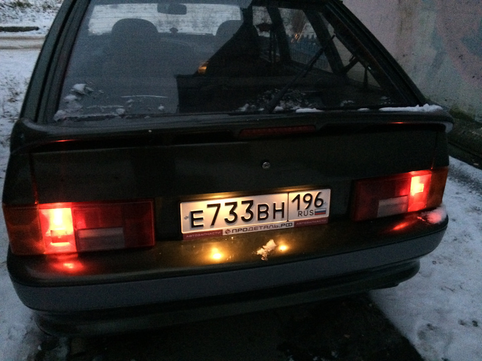 Долой шильдики! — Lada 2114, 1,5 л., 2004 года | стайлинг | DRIVE2
