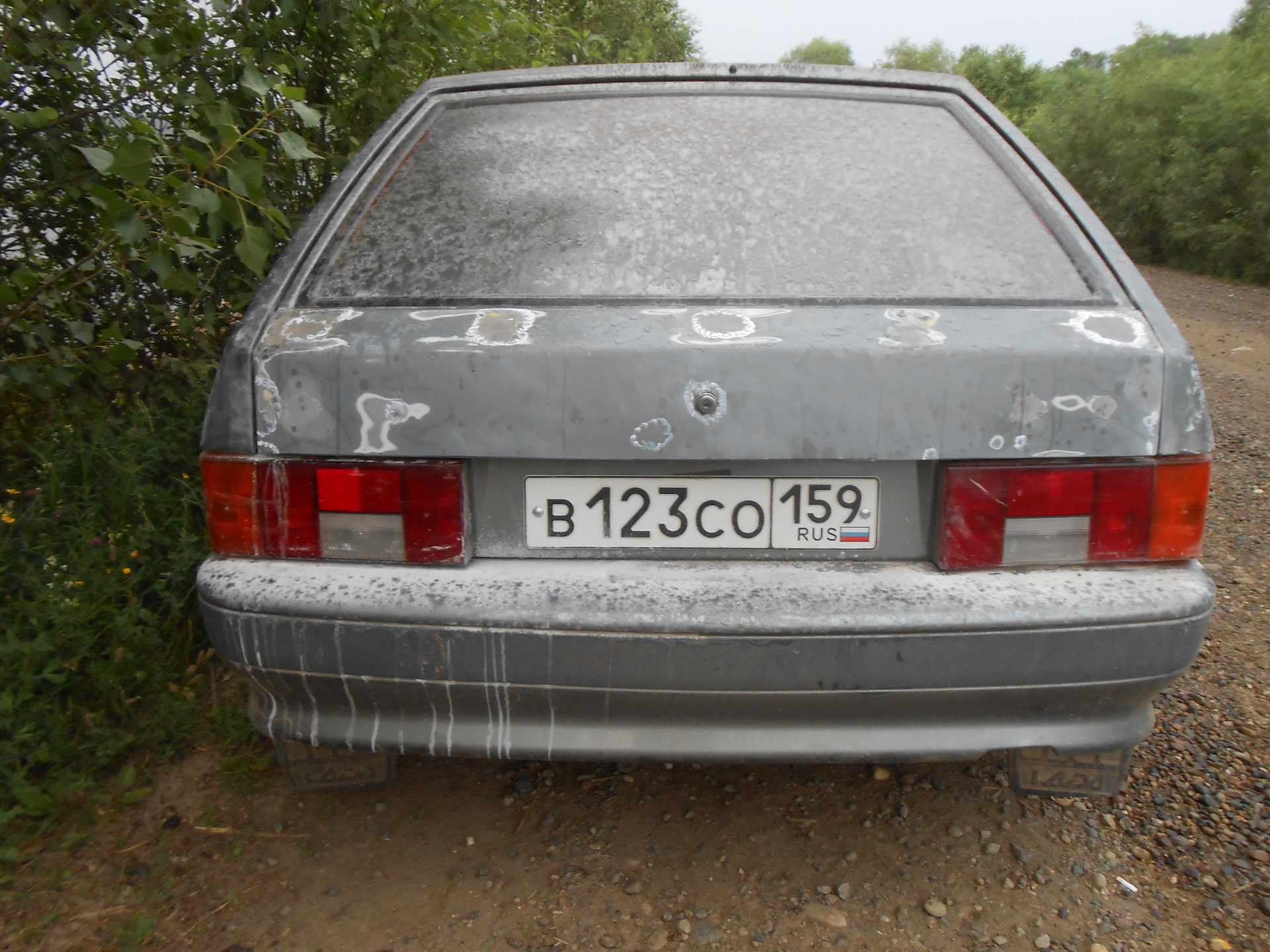 Дыры в крышке багажника — Lada 2114, 1,6 л, 2007 года | кузовной ремонт ...