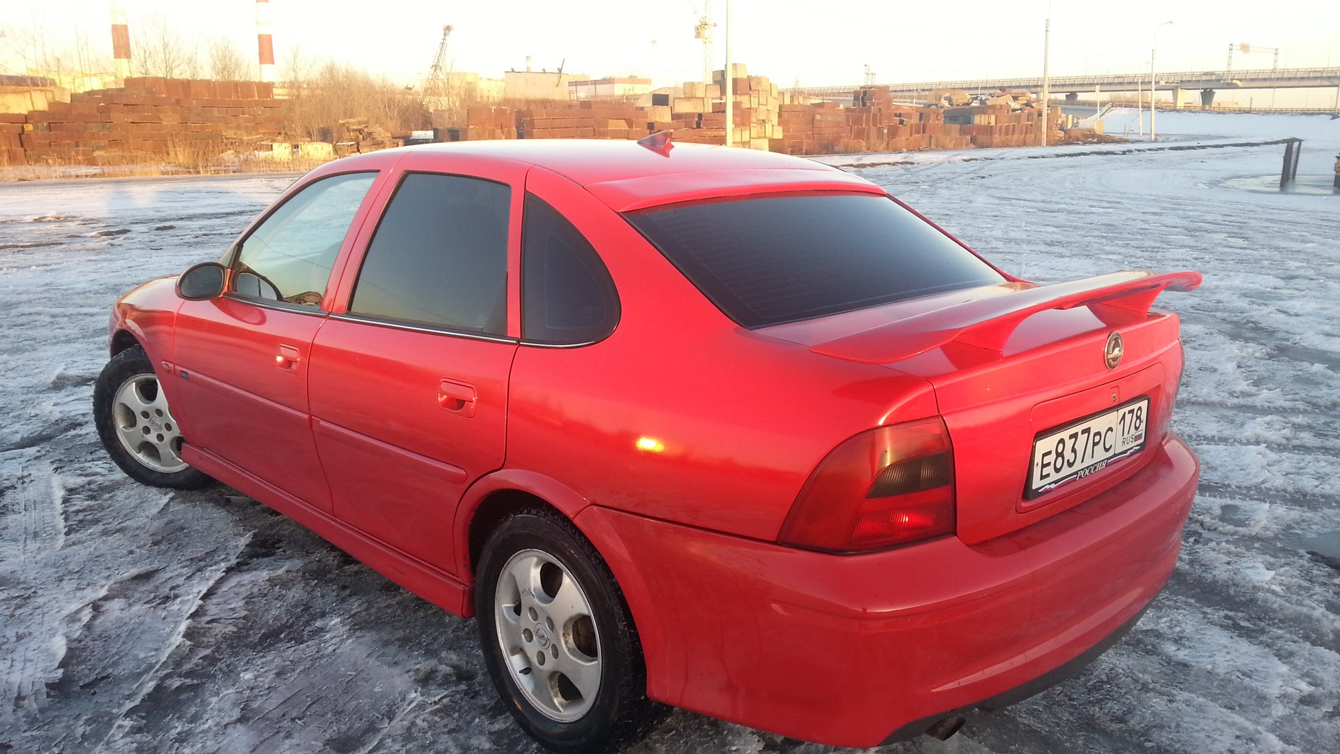 Opel Vectra B 1.6 бензиновый 2000 | Красный ОРЕЛ :-))) на DRIVE2