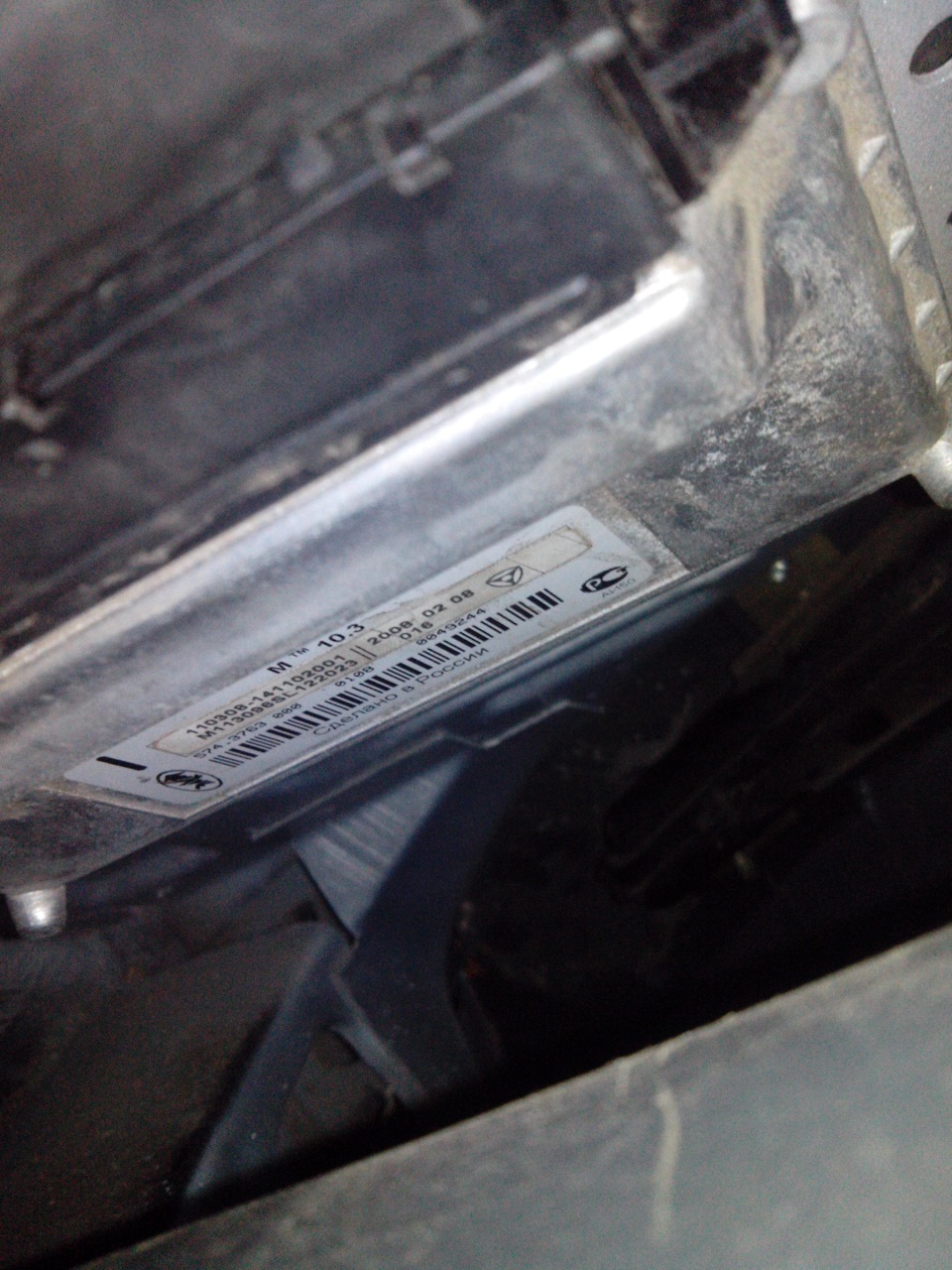 Плавают обороты движка на хх. — ЗАЗ 1103, 1,2 л., 2008 года | поломка ...