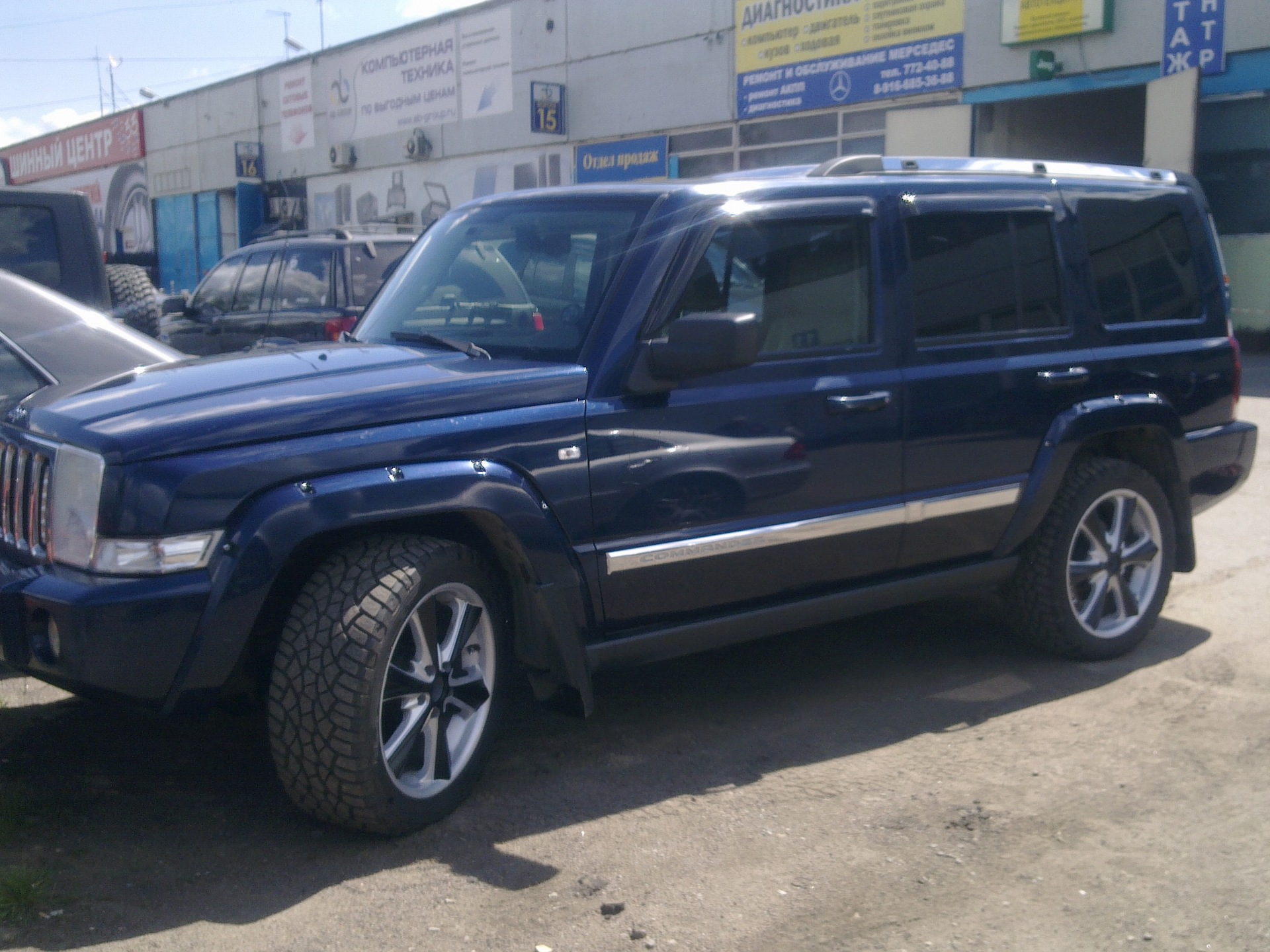 Новая обувка — Jeep Commander (XK), 4,7 л, 2006 года | шины | DRIVE2