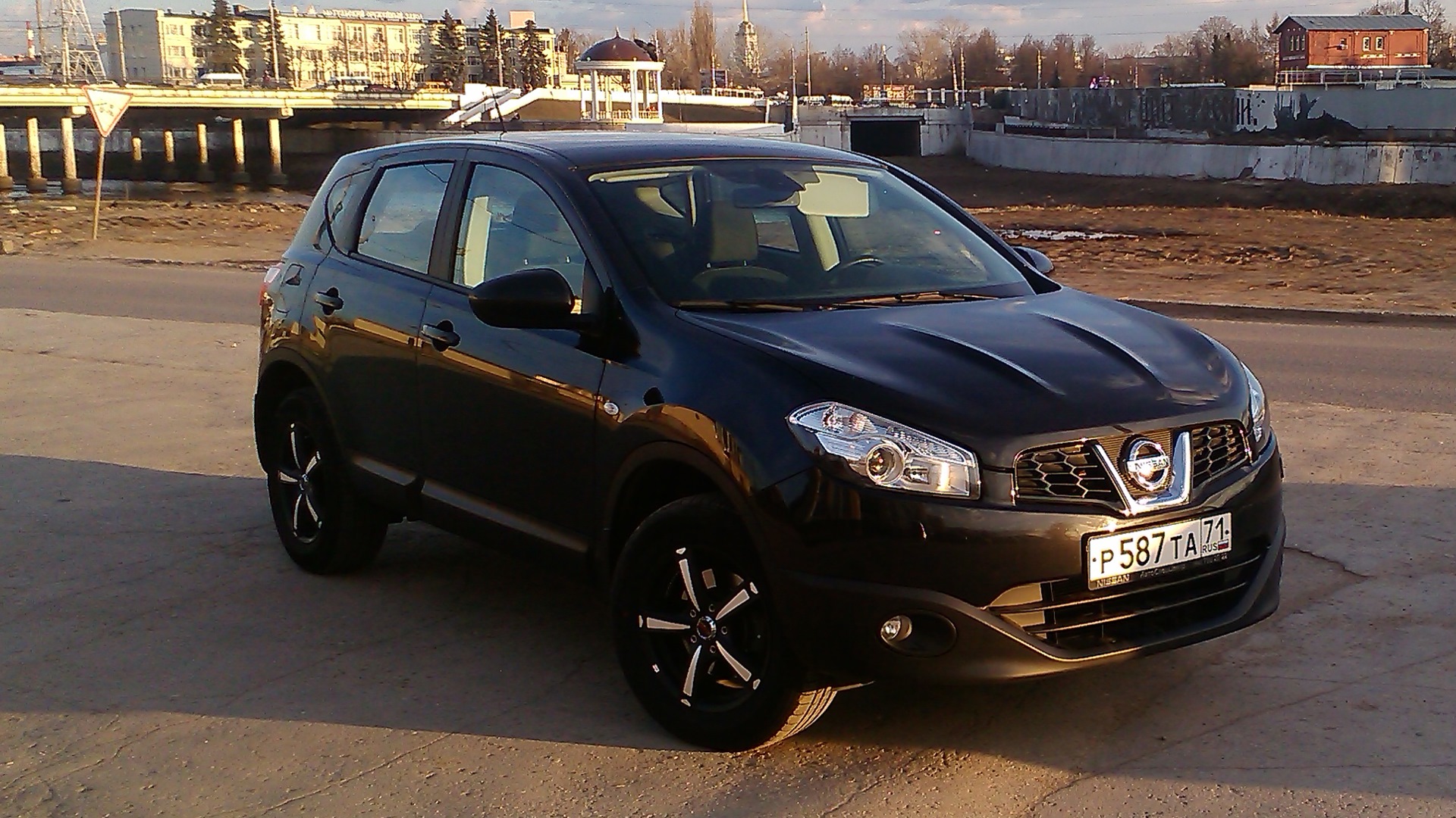 Купить кашкай 2012 год. Nissan Qashqai 1.6. Ниссан Кашкай 2012 черный. Nissan Qashqai 2009 черный. Nissan Qashqai 2012.