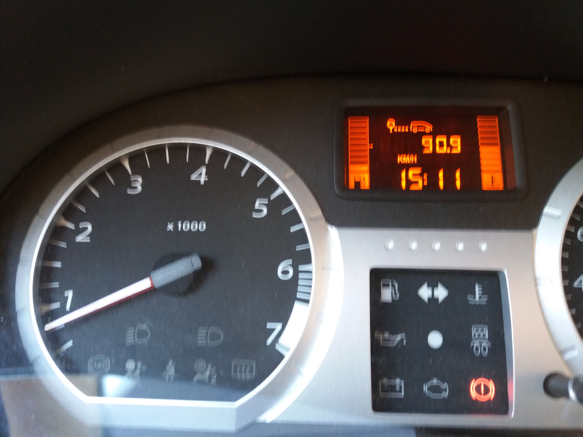 Перегрев двигателя ларгус. Шкала температуры ларгус. Плавает-холостой-ход-ларгус. Перегрев двигателя ларгус. Термометр в калину 2.