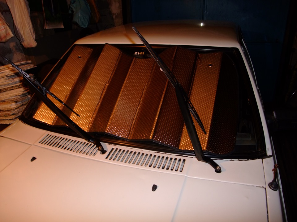 Поклейка бардачка карпетом и немного полезных вещей для машины ...