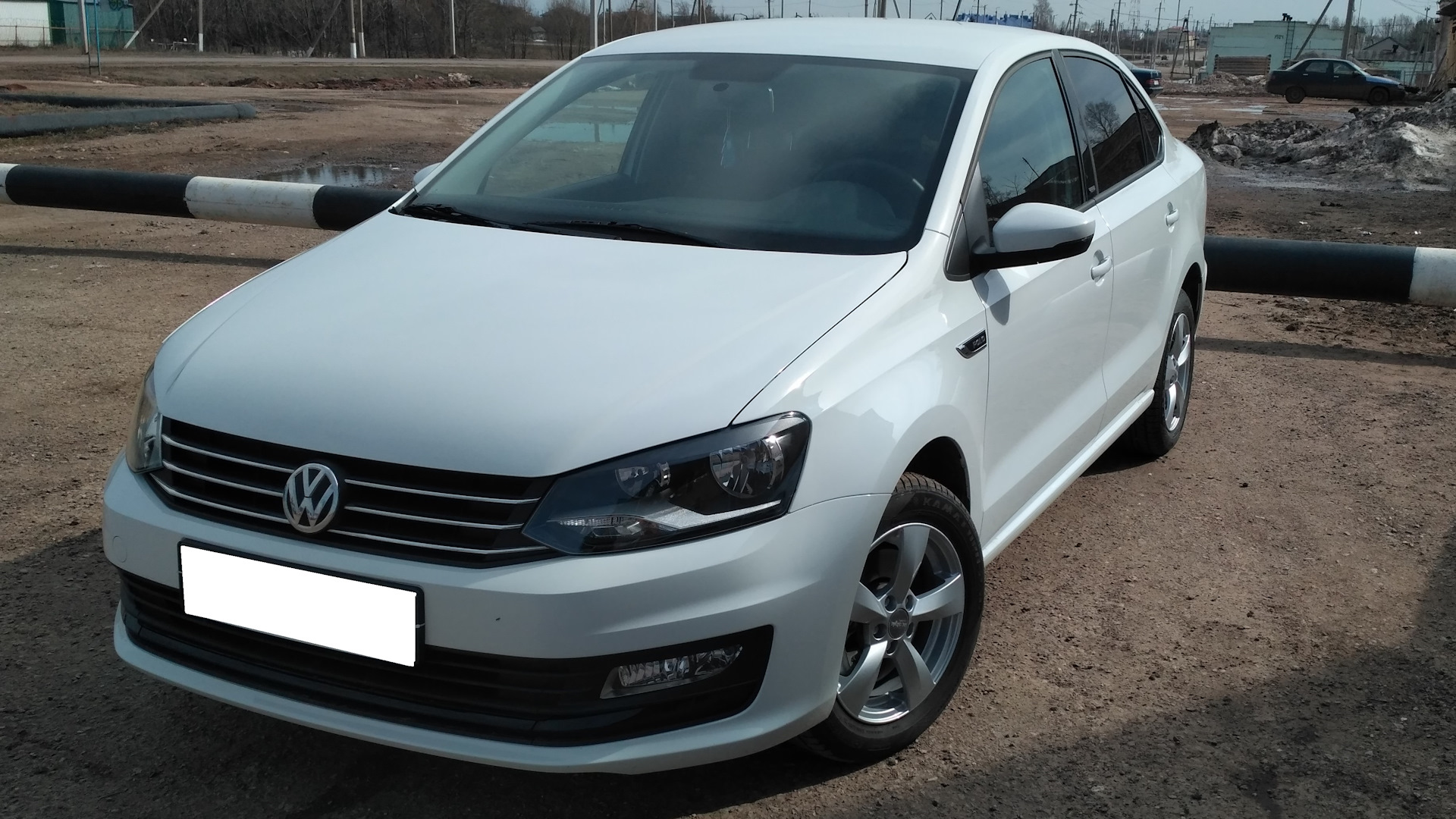 Фольксваген поло седан омск. Поло седан Аллстар 1.6 110л.с. Volkswagen Polo sedan Allstar. Поло седан Рестайлинг. Телевизор поло седан отзывы.