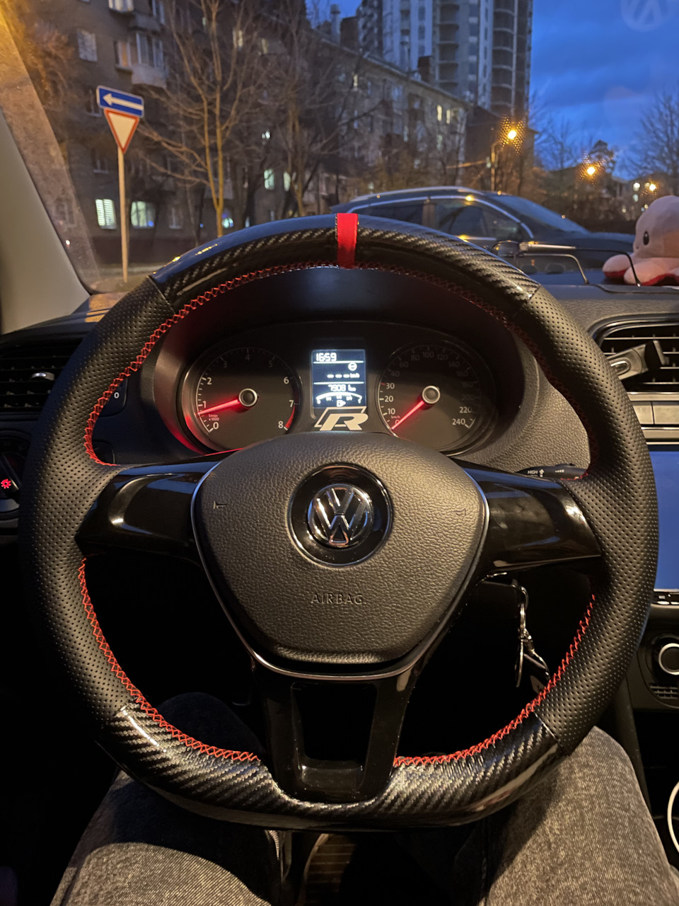Теперь шпрот эдишн — Volkswagen Polo Sedan, 1,6 л, 2017 года | тюнинг ...