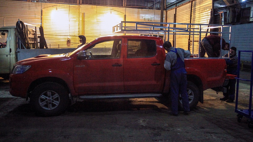 Фото в бортжурнале Toyota Hilux (7G)