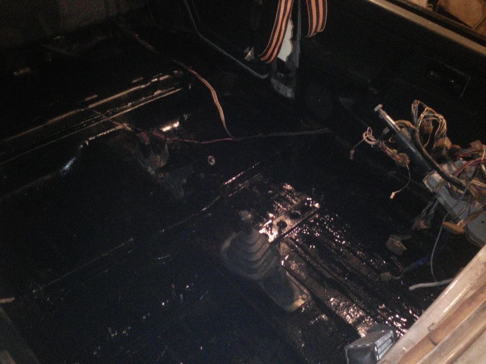 Обработка днище — Lada 21099, 1,6 л, 1995 года | кузовной ремонт | DRIVE2