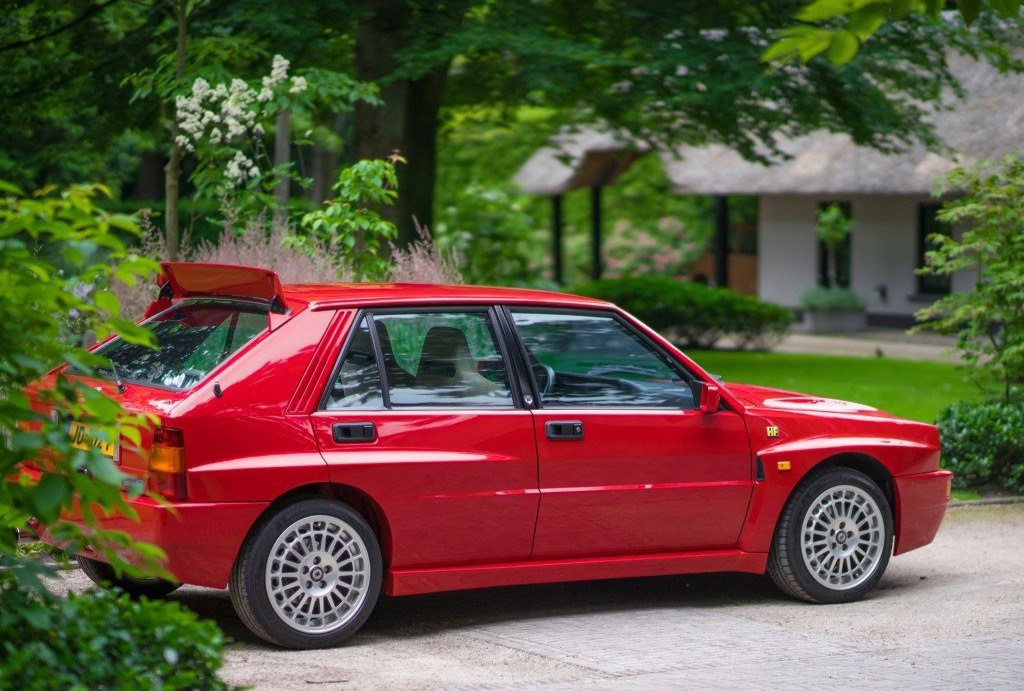 Lancia Delta HF integrale салон