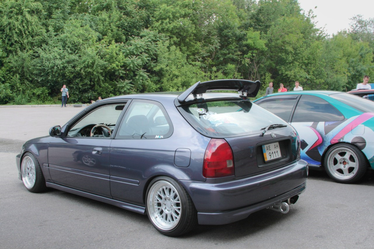 Honda Civic 1999 хэтчбек